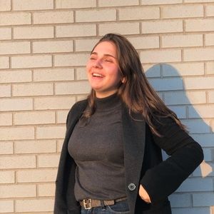 Meet your Posher, Evelina